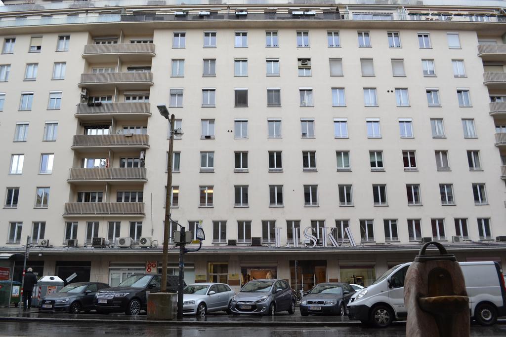 Goldfisch Apartment Hoher Markt Wien Zimmer foto